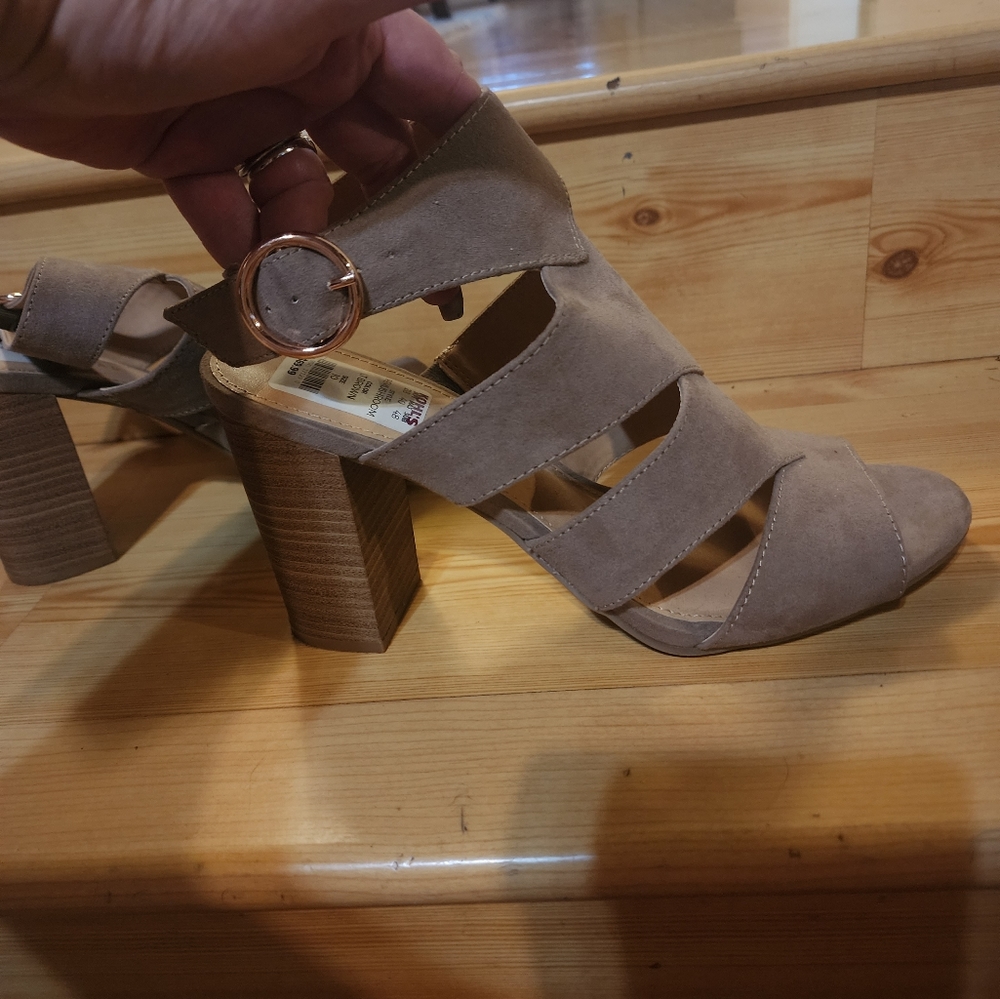 LC Lauren Conrad Women's  Chunky Heeled Sandals 👡 - Picture 8 of 15